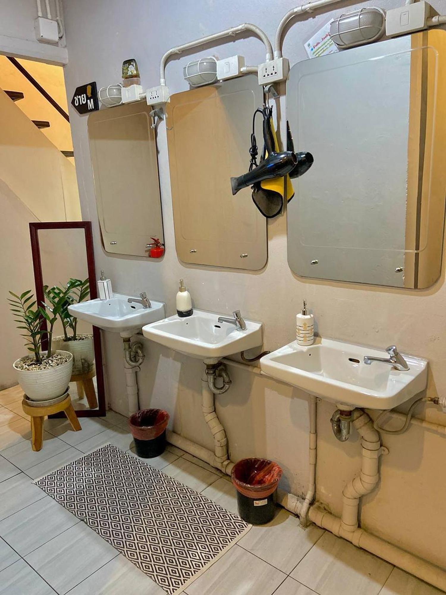 Hostel Lemon Siam Petchaburi Road Bangkok Ngoại thất bức ảnh